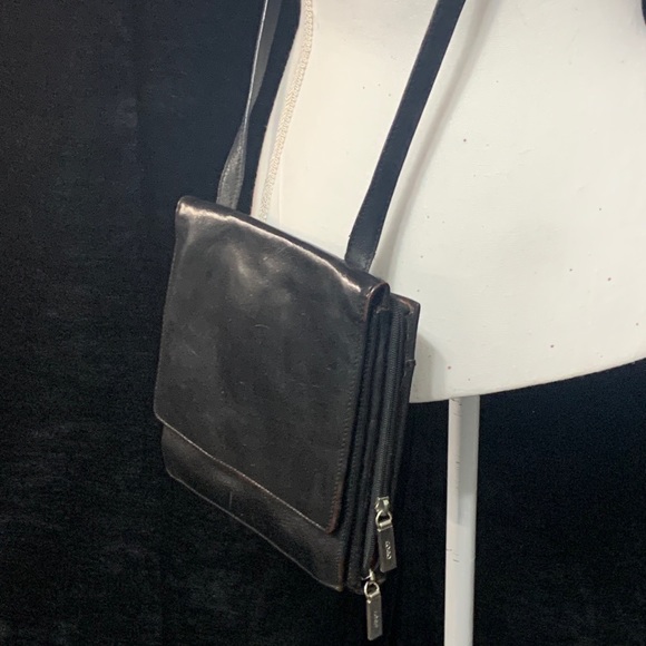 HOBO Multifunction Crossbody Bag - Picture 10 of 15